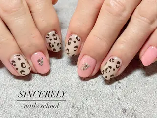 ネイル SINCERELY シンシアリー🌈のネイルデザイン