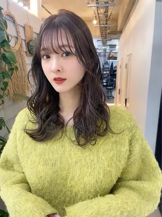 セミロング カラー AiM 大名　似合わせカットのヘアスタイル