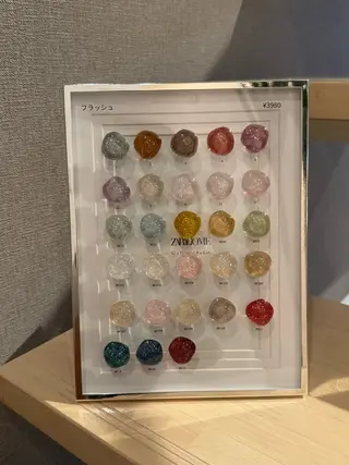 ネイル ayari 🦋久屋大通のネイルデザイン