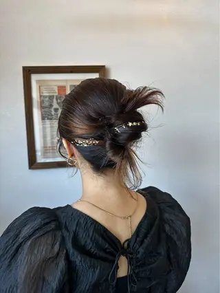 セミロング ヘアアレンジ 岩村 夏姫のヘアスタイル