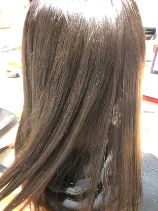ロング カラー 髪質改善韓国レイヤー カット内田智大のヘアスタイル