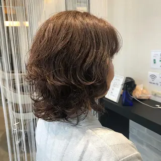ミディアム 若泉 真梨のヘアスタイル