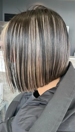 ショート カラー ショート・ボブ・髪 質改善🧡関　玲子のヘアスタイル