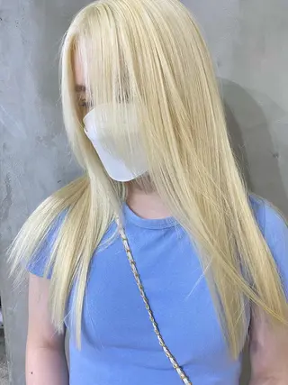 ロング カラー ヘアアレンジ kai .のヘアスタイル
