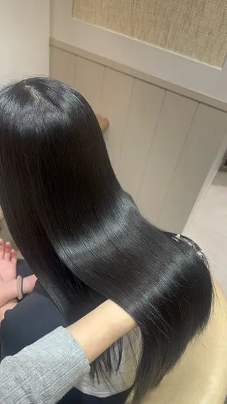 ロング カラー uuna♱/ユウナ トレンドhair🩶のヘアスタイル