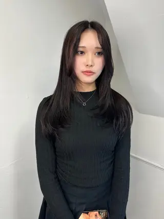 セミロング 韓国レイヤ ー支持No.1renのヘアスタイル