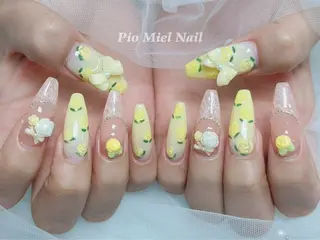 ネイル Pio Mielのネイルデザイン