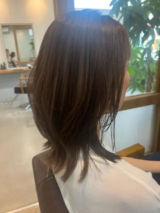 ミディアム カラー 三島 有佳里のヘアスタイル