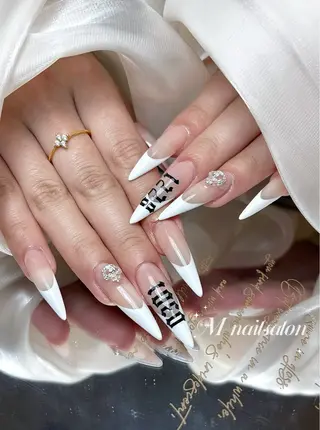 ネイル M🌷nail 長さだし専門店のネイルデザイン