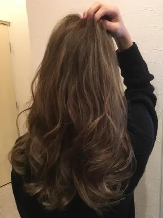 セミロング カラー パーマ ヘアアレンジ IVY villa Suzu.のヘアスタイル