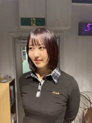 カラー NANAMI🩵 大人可愛い韓国ヘアのヘアスタイル