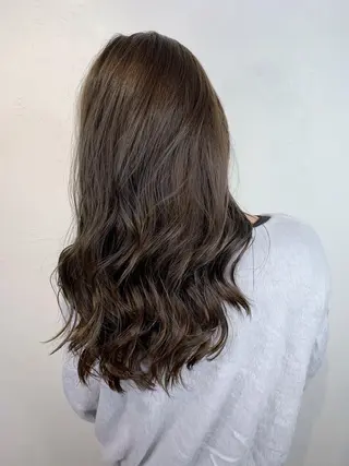 ロング カラー _WHITE 天神店 YUMEKA🐻のヘアスタイル