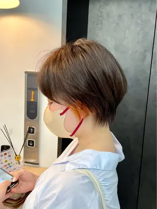 ショート カラー カット・ブリーチ TAIGAのヘアスタイル