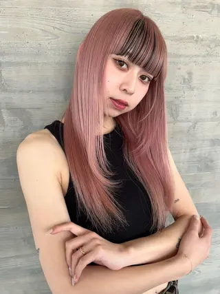 ロング カラー 長山 茉白のヘアスタイル