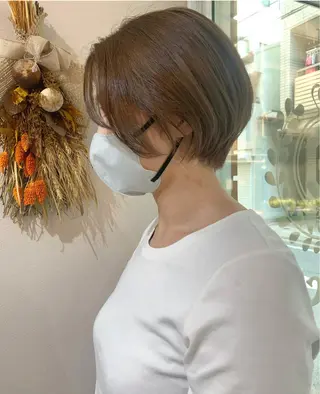 ショート カラー stylist店長 岡本真依のヘアスタイル