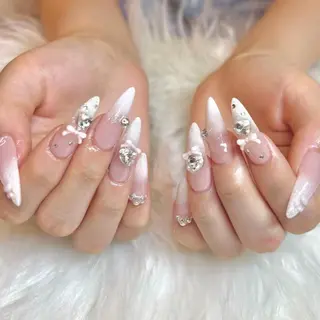 ネイル Luna Gladeのネイルデザイン