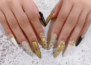 ロング ネイル CC Nail Salonのネイルデザイン