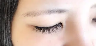 マツエク・マツパ Neoest Log ＋ bell所属・船曳 鈴菜のヘアスタイル