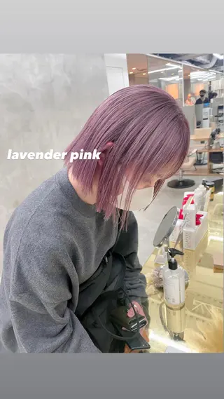 ショート カラー レイヤーカット 🪩yurikaのヘアスタイル