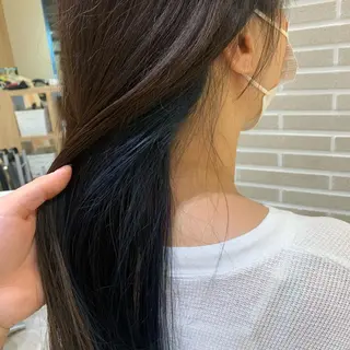 ロング 潟上 菜摘のヘアスタイル