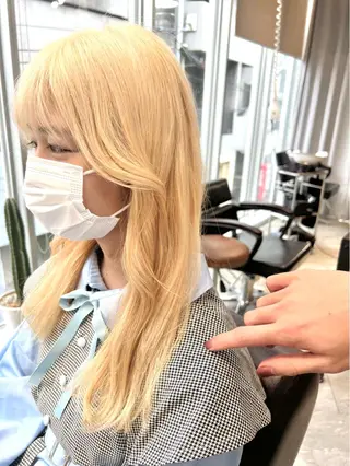 ロング カラー ヘアアレンジ ネイル 🌈インナーカラー ‘ショウマ’🌈のヘアスタイル