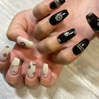 ミディアム カラー パーマ ヘアアレンジ メンズ キッズ ネイル マツエク・マツパ アイブロウ 今福鶴見ネイル 8(エイト)のネイルデザイン