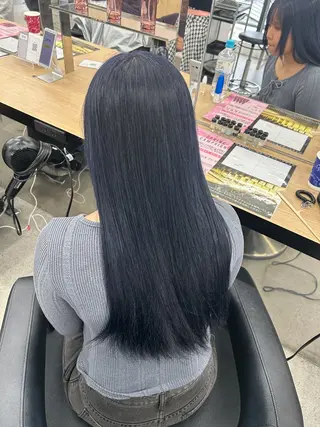 カラー ハイトーン/ベージュ デザイン/りくとのヘアスタイル