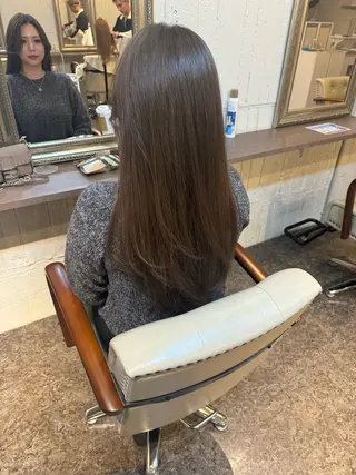 ロング カラー 小松 瑞季のヘアスタイル