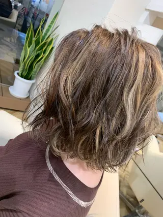 ミディアム 松永 夏のヘアスタイル