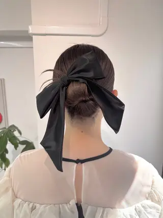 ヘアアレンジ ハイトーンカラー 🦋yuri🦋のヘアスタイル