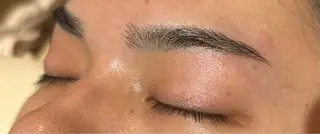 アイブロウ togo sanaの眉毛・アイブロウイメージ