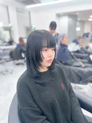 セミロング カラー ウルフ&レイヤー特化 まとまる美髪矯正のヘアスタイル