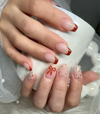 ネイル &ME ネイルサロンのネイルデザイン