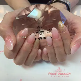 ネイル ネイルリボン 受付スタッフのネイルデザイン