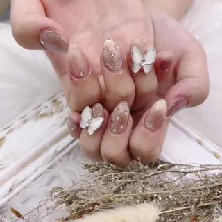 ネイル 🦋ネイルサロン ブラン🌈ゆりのネイルデザイン