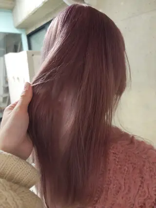 ロング カラー KVELL ユナのヘアスタイル