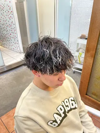 カラー パーマ メンズ 相模大野メンズ パーマ 仁翔のヘアスタイル