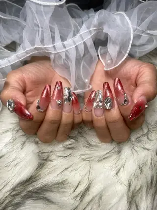 ネイル Roi〈ロワ〉 Reikaのネイルデザイン