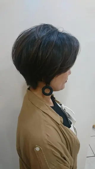 ショート 齋藤 愛美のヘアスタイル