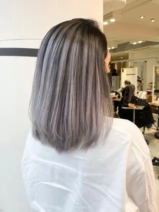 セミロング カラー welring hair salonのヘアスタイル