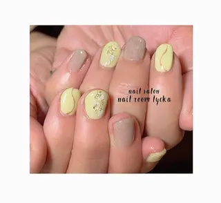 ネイル ﾈｲﾙﾙｰﾑﾘｯｶ 𝐦𝐚𝐲𝐮のネイルデザイン