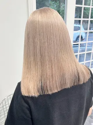 セミロング カラー みなみ/ブリーチ/ ダイアモンドリリーのヘアスタイル