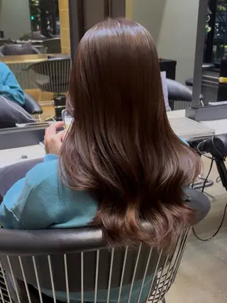 セミロング カラー 縮毛矯正・似合わせ タナカ レイヤのヘアスタイル