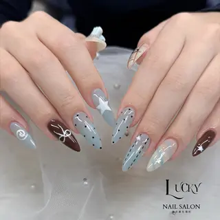 ネイル Lucky Nail Salonのネイルデザイン
