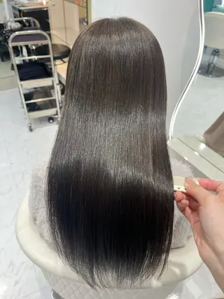 ロング カラー 𝑹𝒊𝒉𝒐🎀 名駅/大人韓国ヘアのヘアスタイル