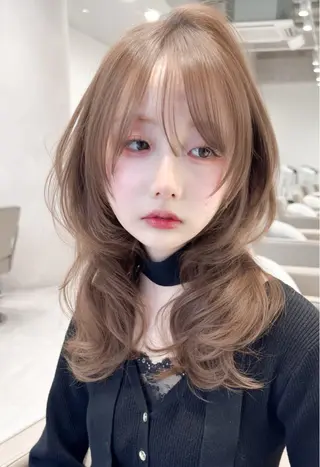 ロング カラー 韓国風レイヤーカラー ライムのヘアスタイル