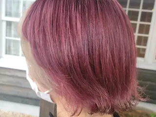 ショート カラー 森岡 紗羽のヘアスタイル