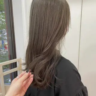セミロング カラー TRENCH　相澤 果歩のヘアスタイル