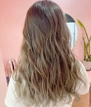セミロング カラー プル艶職人/ にしものヘアスタイル