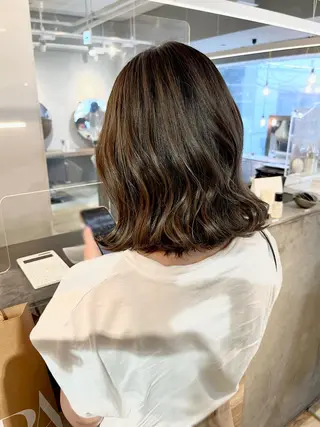 ミディアム SCENEbyRAD helmのヘアスタイル